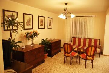 Фото номера Люкс Отель Hotel Iskra by Katowice Airport г. Пирзовице 5