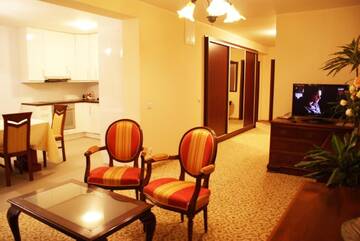Фото номера Люкс Отель Hotel Iskra by Katowice Airport г. Пирзовице 7